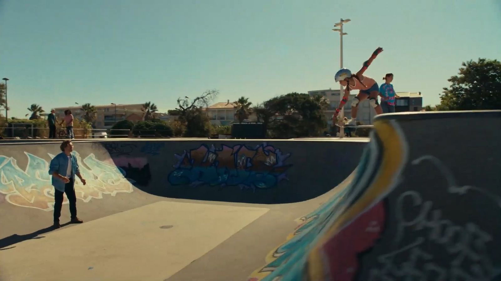 Dacia gives a helping hand