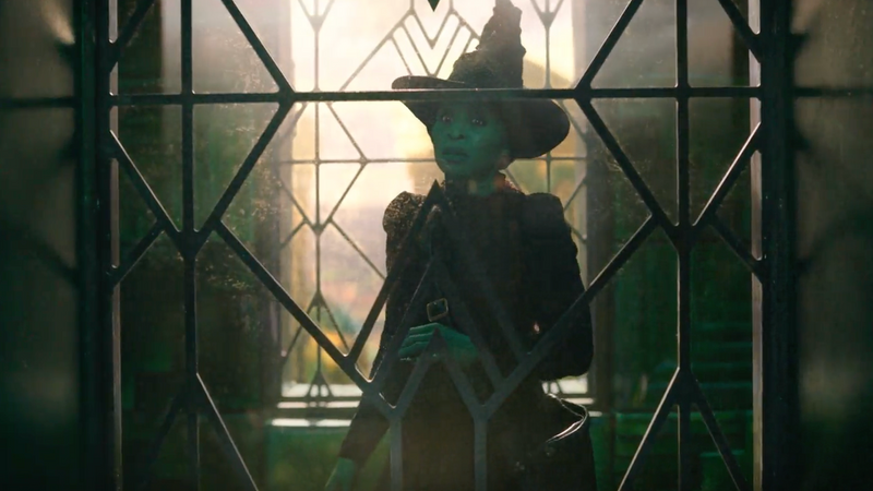 WICKED - A LOOK INSIDE