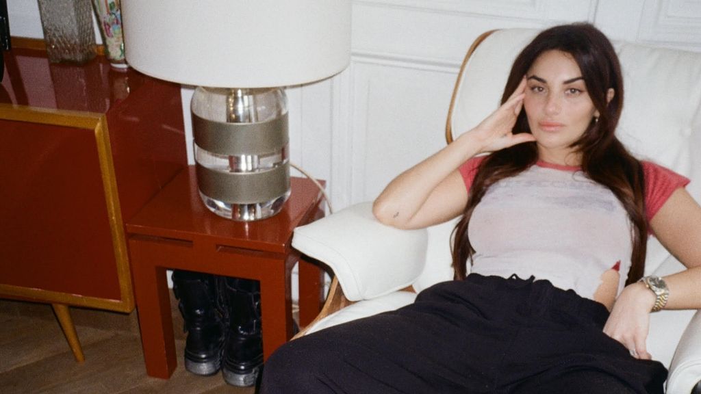 Laura Marciano signs with PRETTYBIRD for UK representation