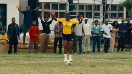 Jay-Jay Okocha shows dem at Nike