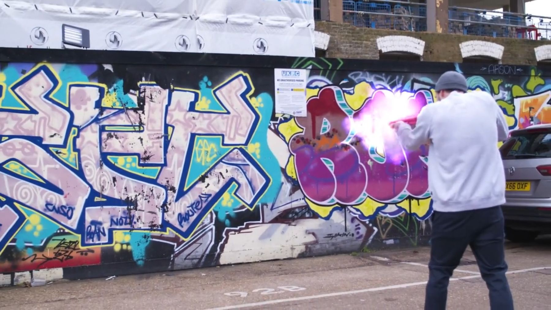 Graffiti Gun (1)