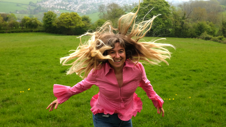 Riff Raff welcomes Holly Hunter