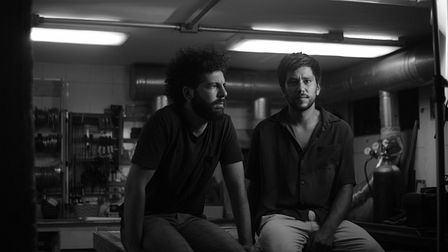 LOBO signs directing duo OS OLGA
