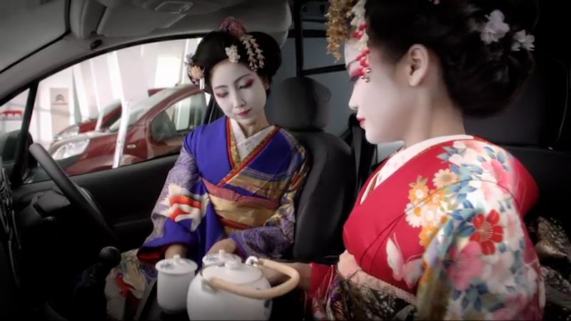 Geishas - Seat Desk
