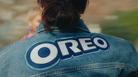 OREO launch Twist Lick Dunk spot