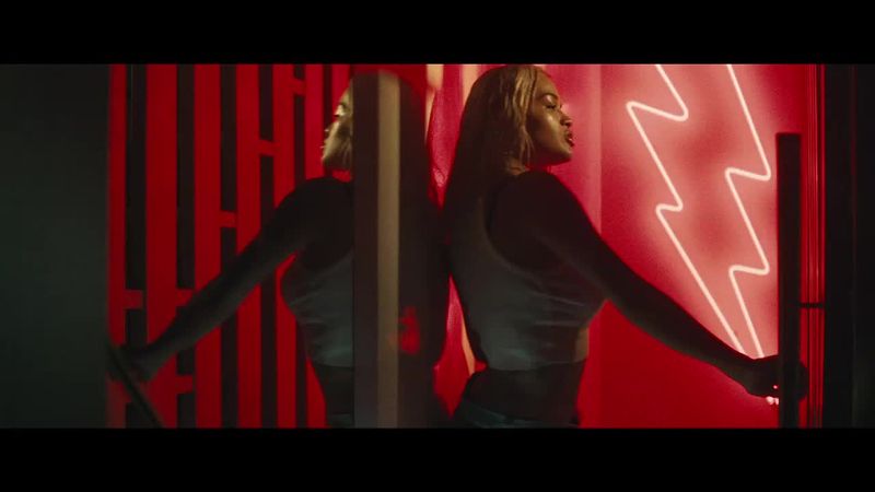 RITA ORA 'LET YOU LOVE ME'
