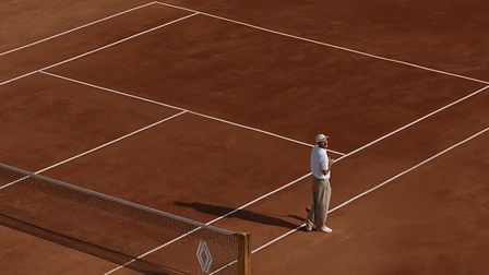 All lines lead to Roland-Garros