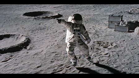 Orange's out-of-this-world dance moves