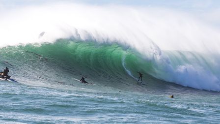 How to... shoot in 20 foot waves
