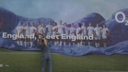 O2 celebrates Red Roses win with Lioness Chloe Kelly